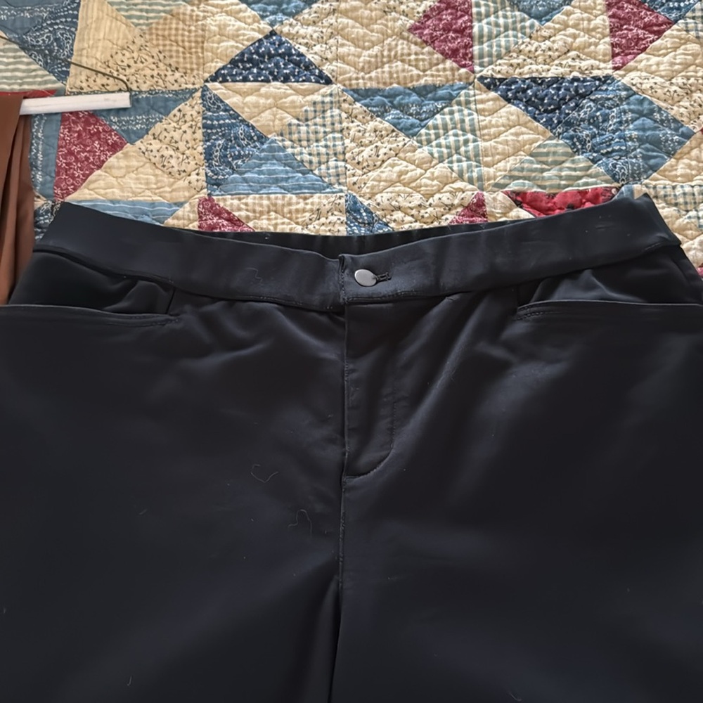 Intro Love the Fit from Dillards pant. Straight front w/pockets. Black Size 12 - Picture 2 of 5